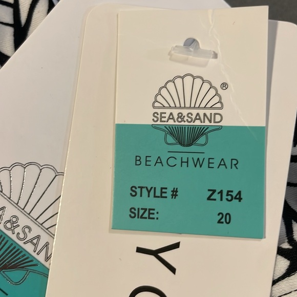 Sea & Sand Black and White Tummy Control One Piece Swimsuit Size 20 - Picture 16 of 16